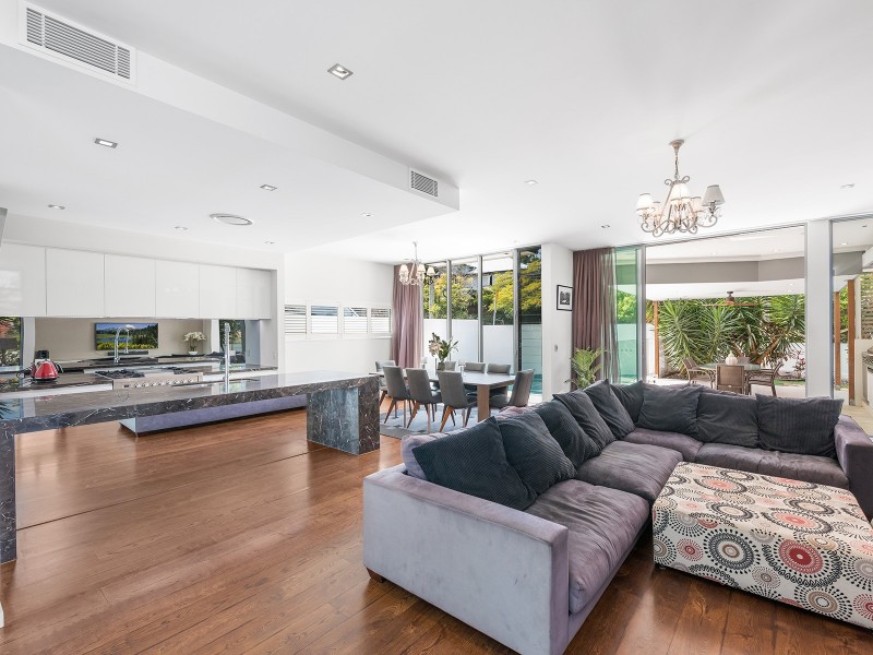 126 RYAN STREET, West End QLD 4101