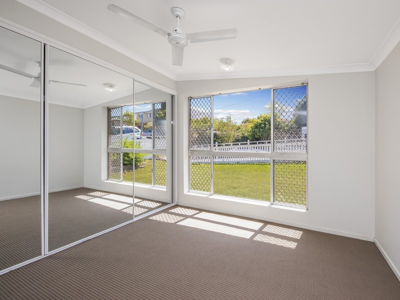 21 DENIVEN STREET, Corinda QLD 4075