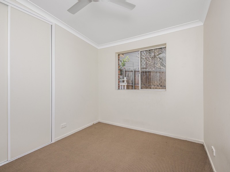 21 DENIVEN STREET, Corinda QLD 4075