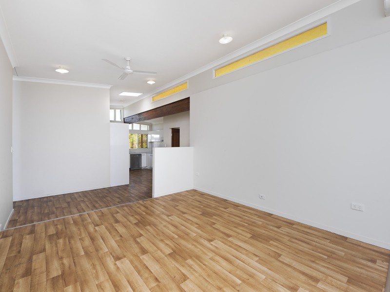 21 DENIVEN STREET, Corinda QLD 4075