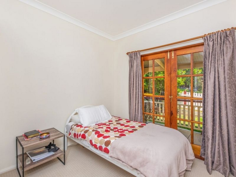 10 Simpson Way, Forest Lake QLD 4078
