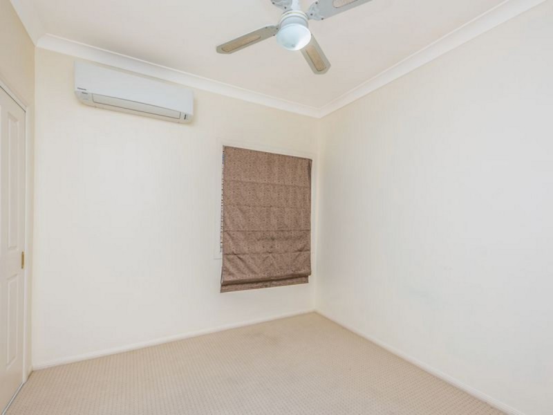 10 Simpson Way, Forest Lake QLD 4078