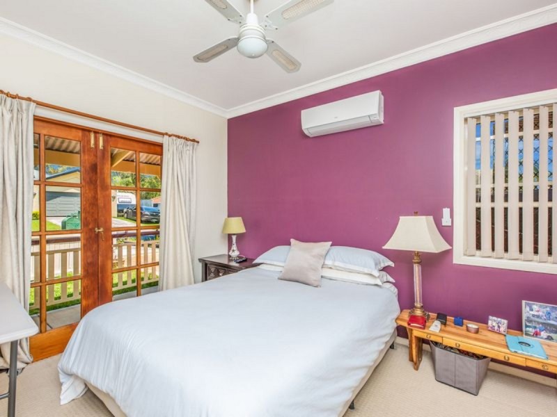 10 Simpson Way, Forest Lake QLD 4078