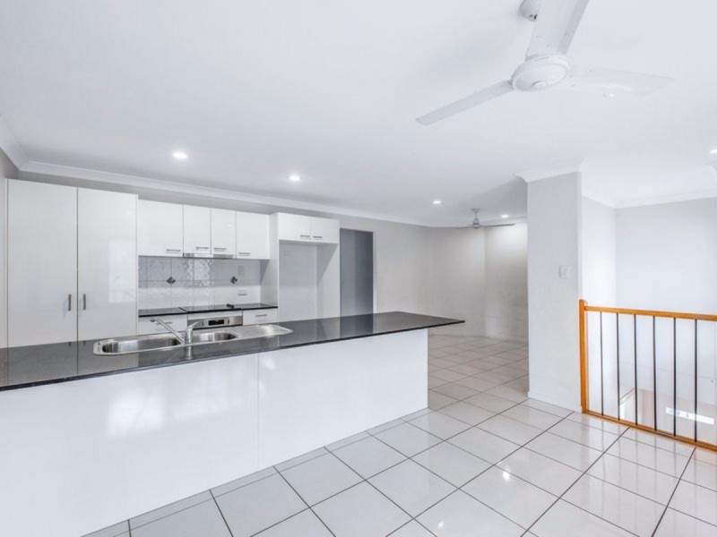 13 Daintree Place, Springfield Lakes QLD 4300
