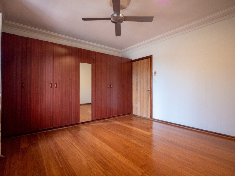 1221 Oxley Road, Oxley QLD 4075