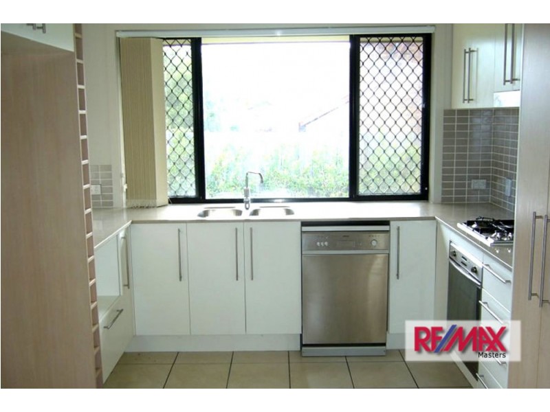 98 Didbrook Street, Robertson QLD 4109