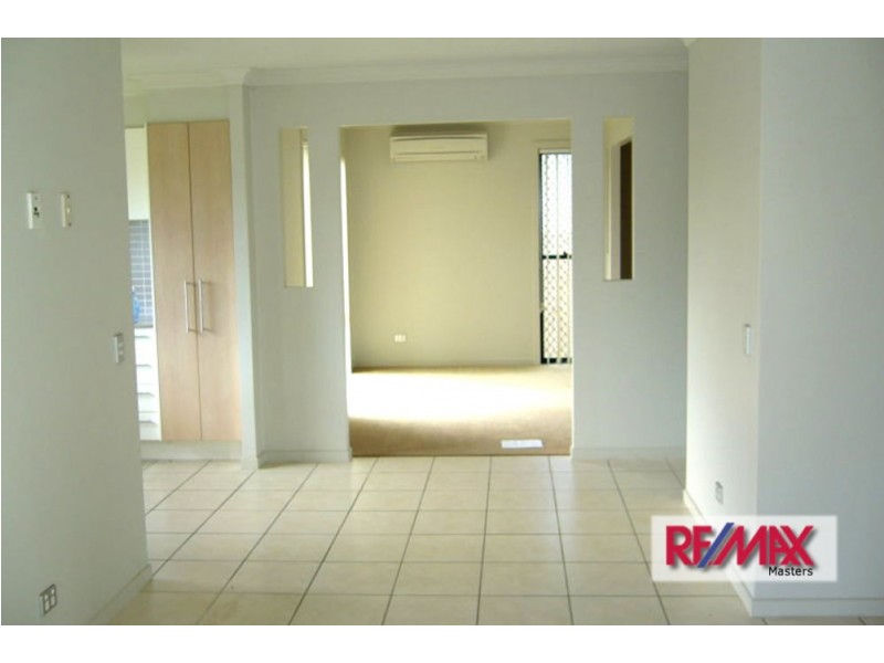 98 Didbrook Street, Robertson QLD 4109