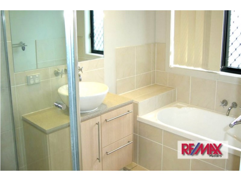 98 Didbrook Street, Robertson QLD 4109