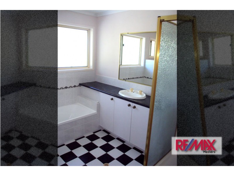 2 Charles Place, Runcorn QLD 4113