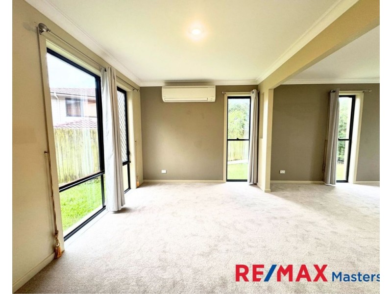 50 Hillardt Street, Robertson QLD 4109