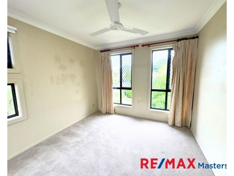 50 Hillardt Street, Robertson QLD 4109