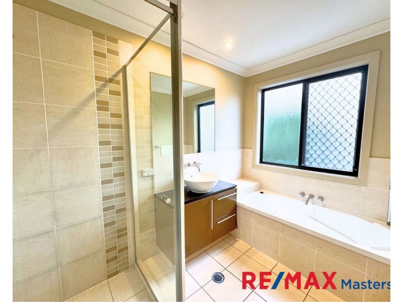 50 Hillardt Street, Robertson QLD 4109