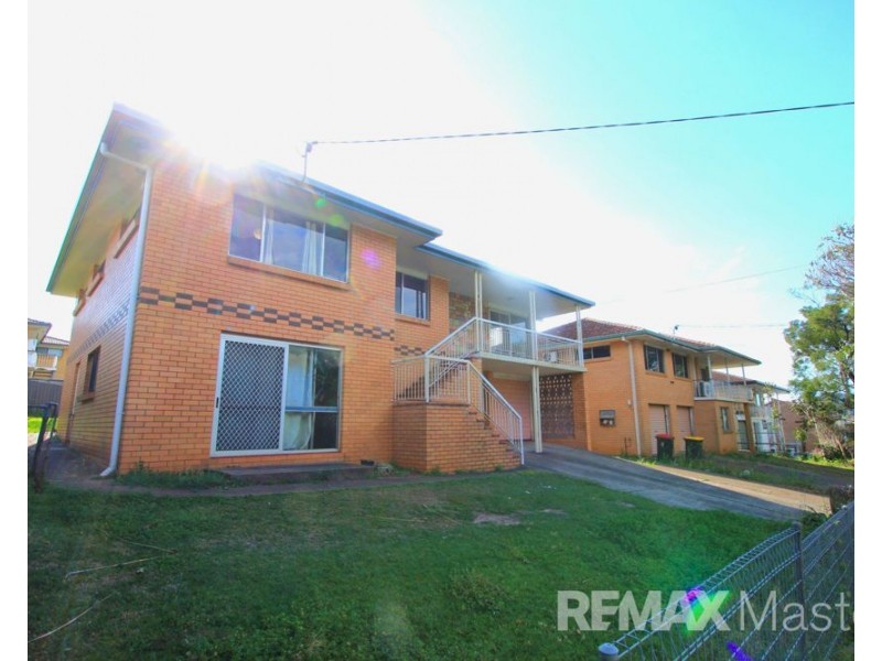 129 Granadilla Street, Macgregor QLD 4109