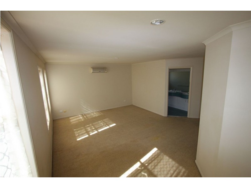 11 Norinda Street, Sunnybank QLD 4109