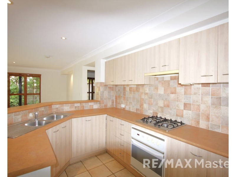 2 Orchard Place, Eight Mile Plains QLD 4113