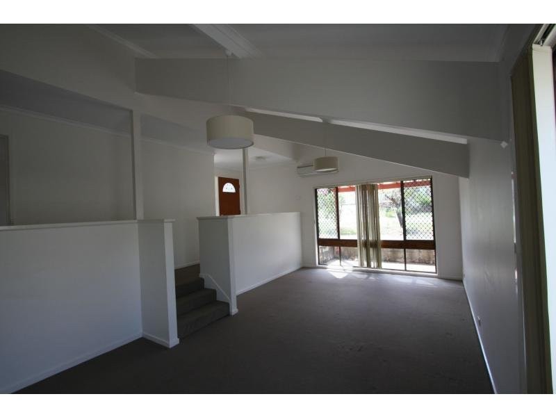 4 Sundew Street, Sunnybank QLD 4109