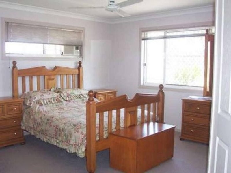 9 Swan Lake, Calamvale QLD 4116