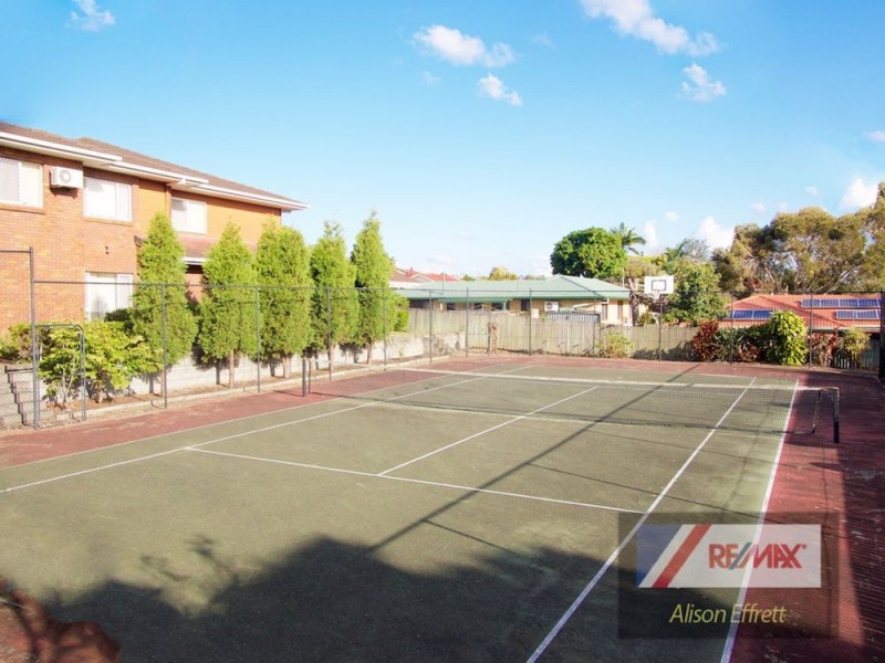 46 LINDFIELD Circuit, Robertson QLD 4109