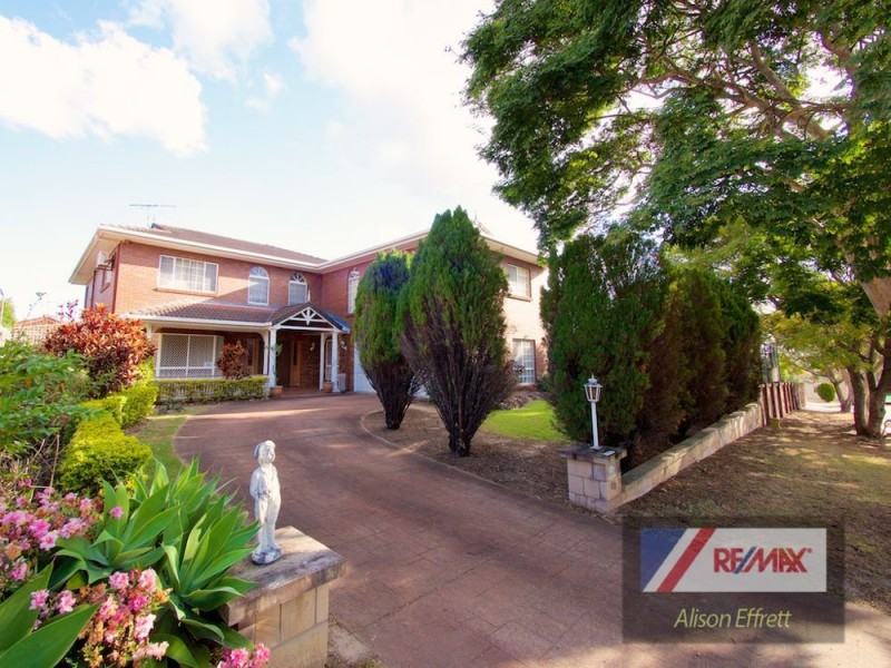 46 LINDFIELD Circuit, Robertson QLD 4109