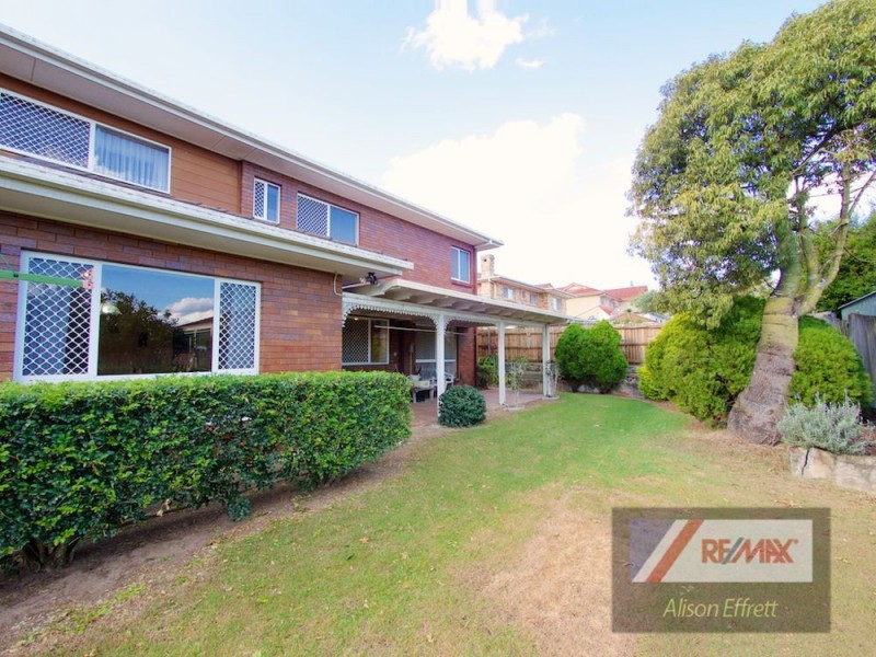 46 LINDFIELD Circuit, Robertson QLD 4109