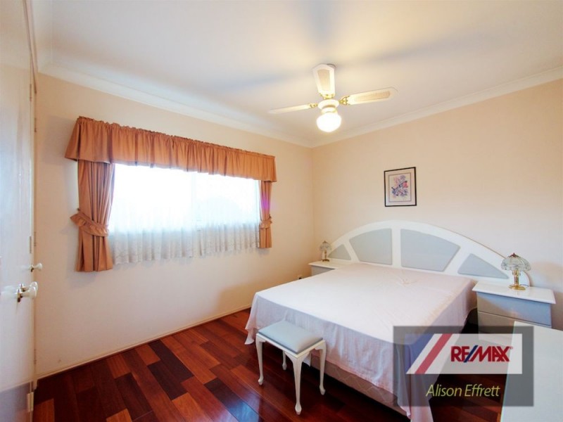 46 LINDFIELD Circuit, Robertson QLD 4109