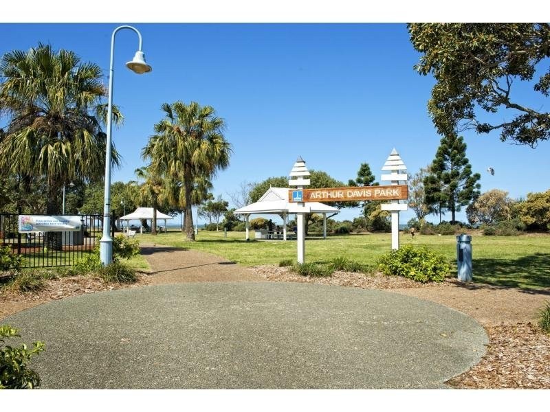 14 Fifth Avenue, Sandgate QLD 4017