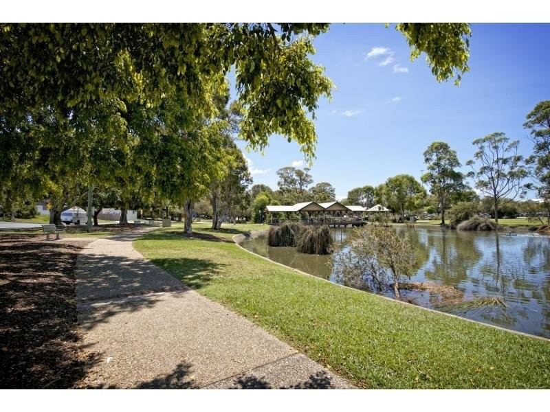 14 Fifth Avenue, Sandgate QLD 4017