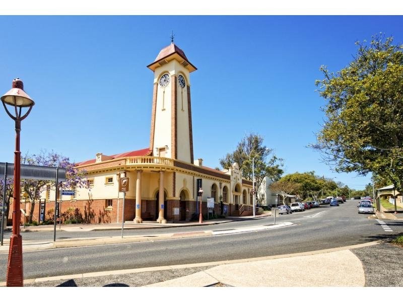 14 Fifth Avenue, Sandgate QLD 4017