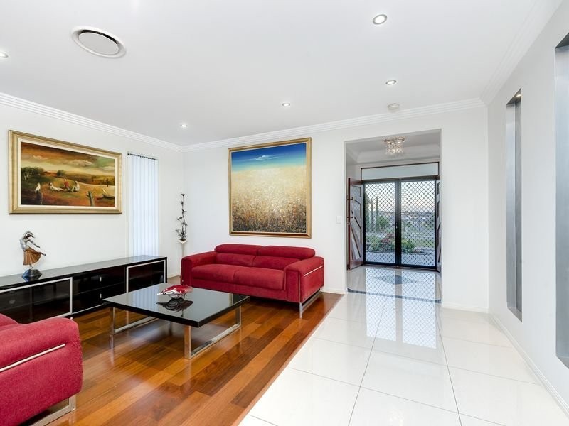 27 Harvey Place, Calamvale QLD 4116