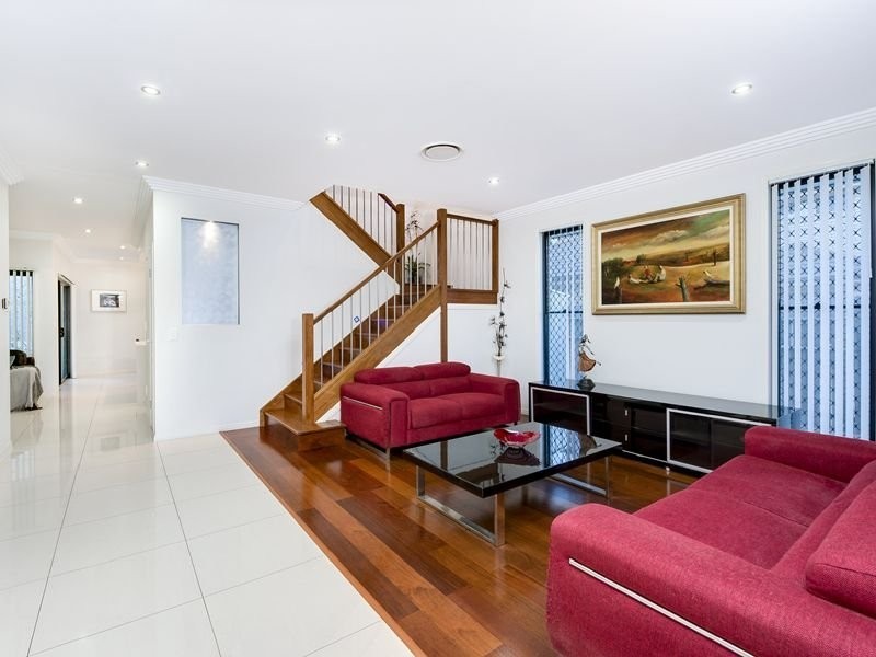 27 Harvey Place, Calamvale QLD 4116