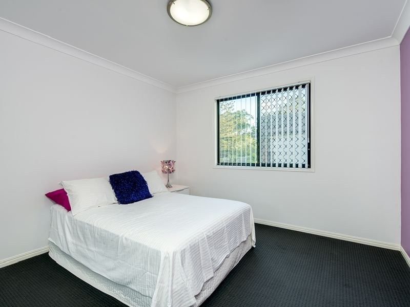 27 Harvey Place, Calamvale QLD 4116