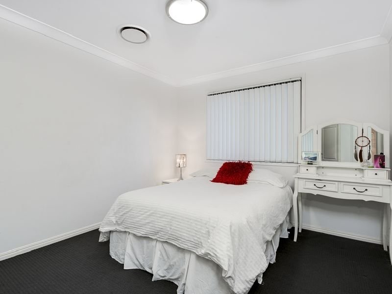 27 Harvey Place, Calamvale QLD 4116
