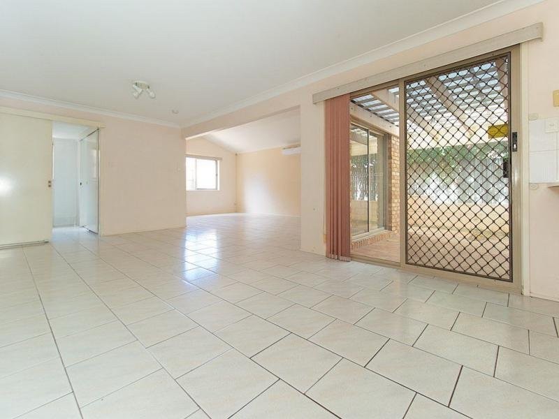 10 Parklands Street, Calamvale QLD 4116