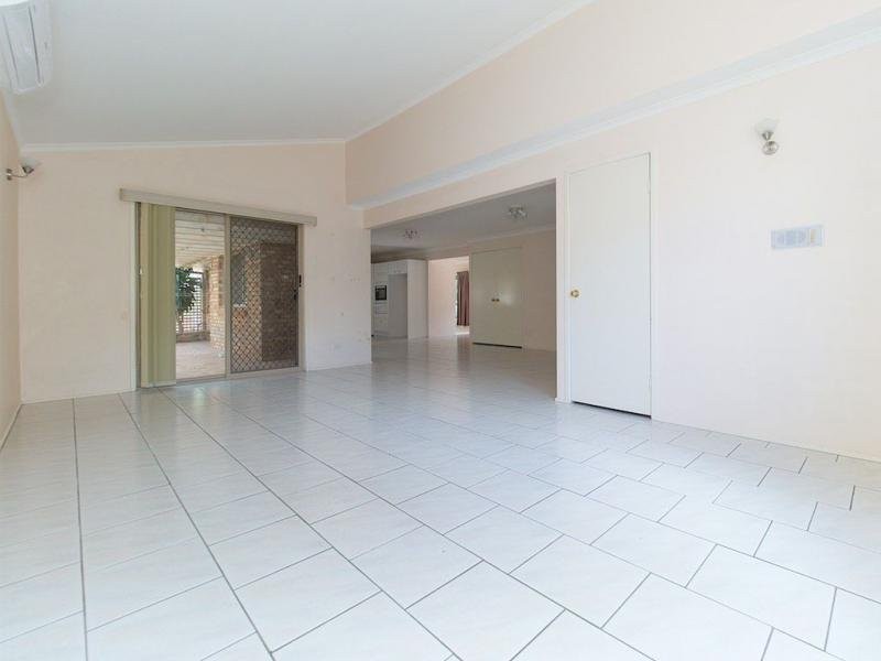 10 Parklands Street, Calamvale QLD 4116