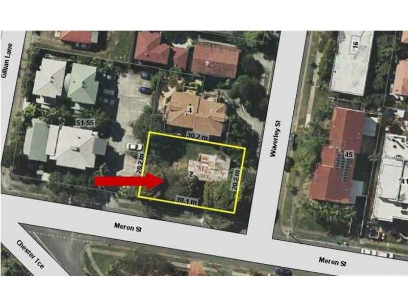2 Waverley Street, Southport QLD 4215