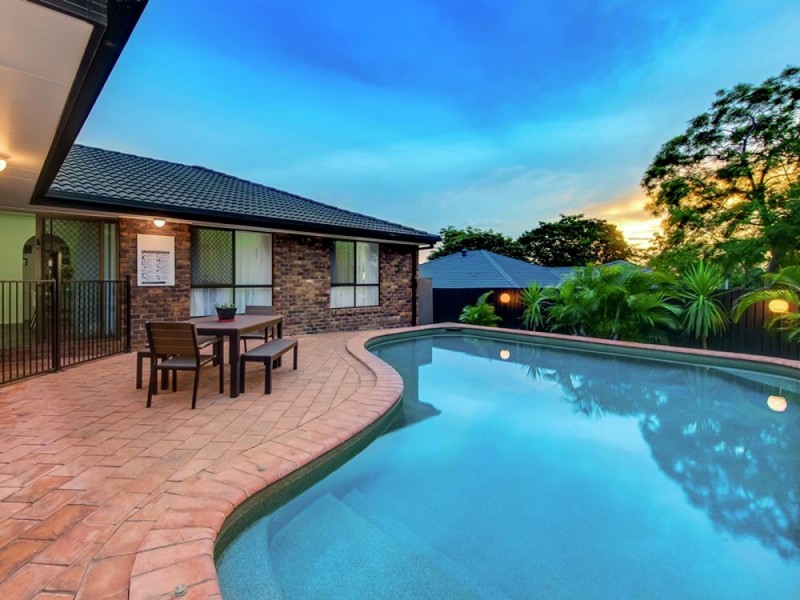 10 Jales Street, Sunnybank Hills QLD 4109