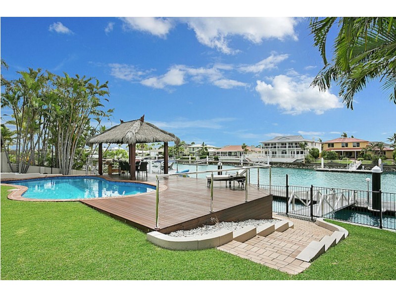 19 Captains Crt, Raby Bay QLD 4163