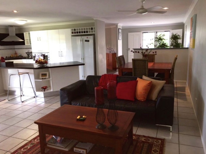 9 Hilltop Crescent, Alexandra Hills QLD 4161