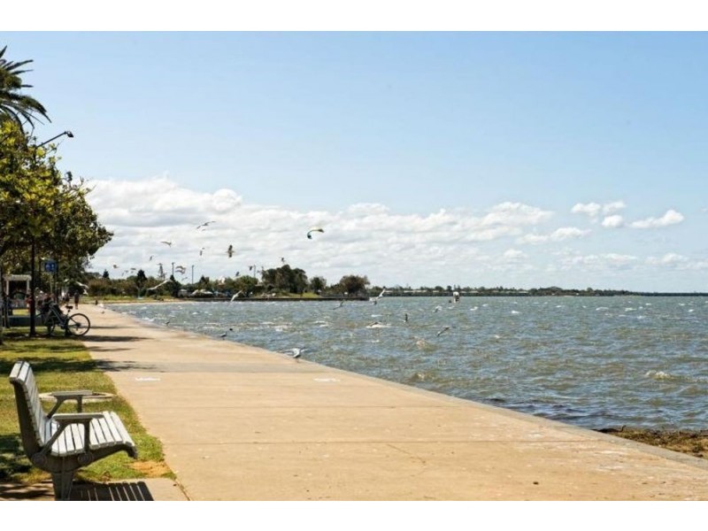 14 Fifth Avenue, Sandgate QLD 4017