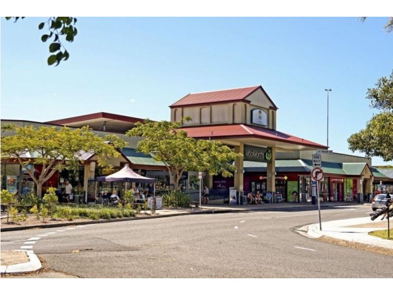 14 Fifth Avenue, Sandgate QLD 4017