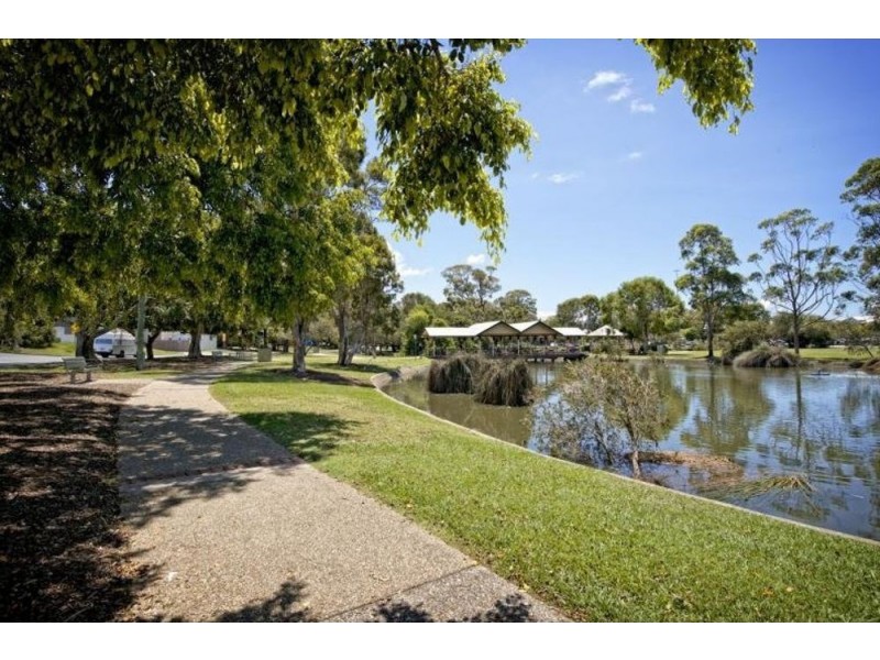 14 Fifth Avenue, Sandgate QLD 4017