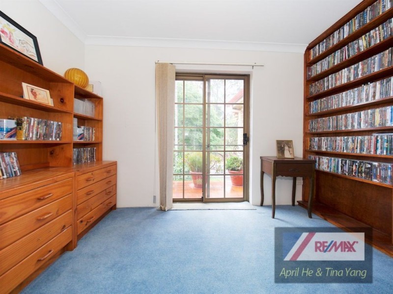 1 Toulon St, Wishart QLD 4122