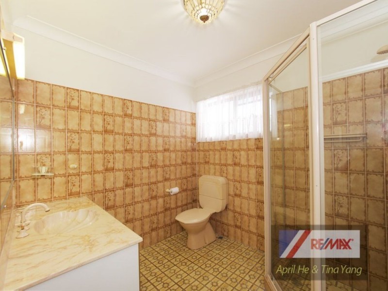 1 Toulon St, Wishart QLD 4122