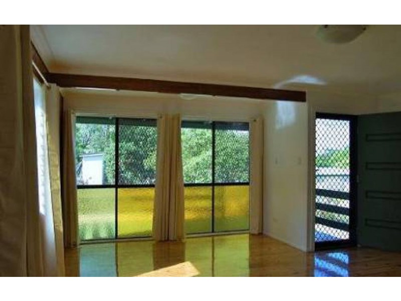 103 Smith Road, Woodridge QLD 4114