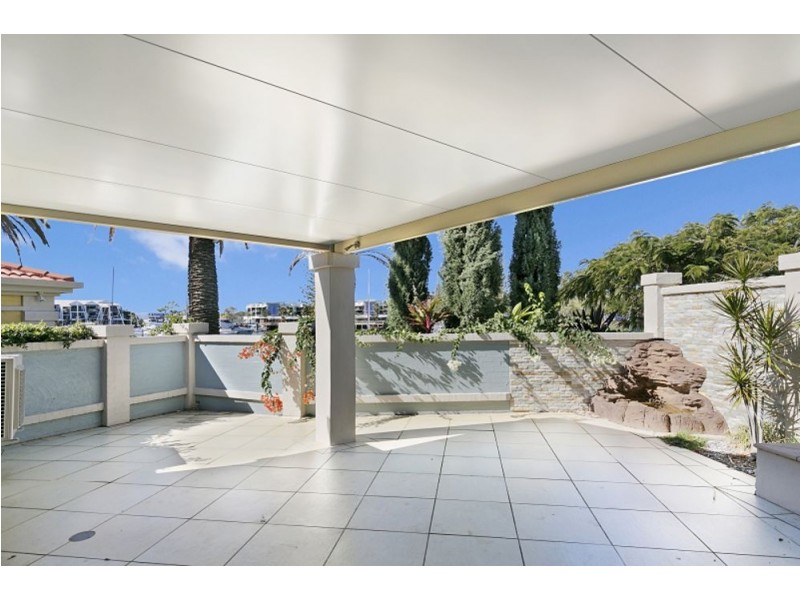 1 VILLA EDGEWATER, 6 Harbour view crt, Raby Bay QLD 4163