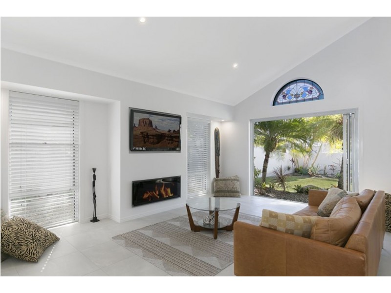 14 Caravel Court, Raby Bay QLD 4163