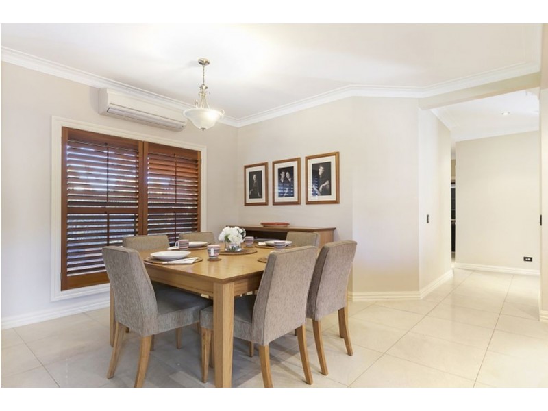 17 Como St, Ormiston QLD 4160