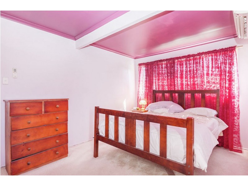 6 Limerick Drive, Crestmead QLD 4132