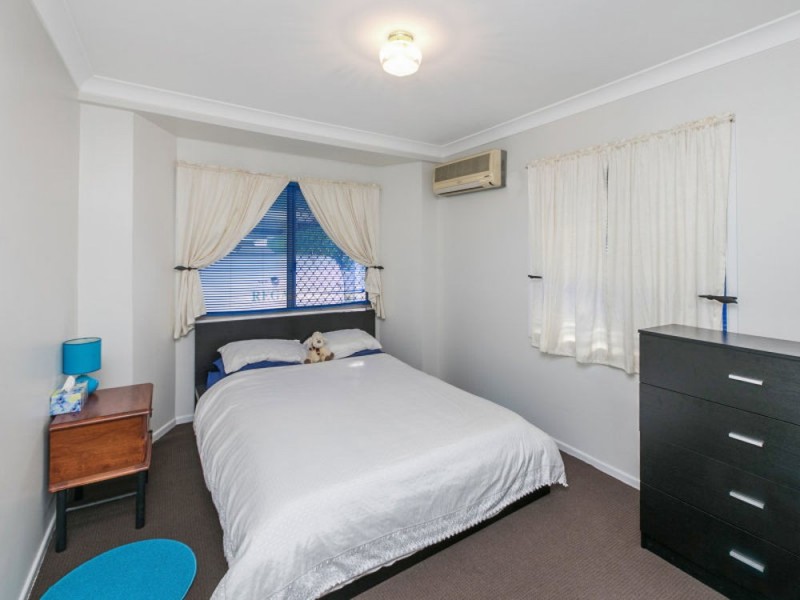 8 Augstein Street, Coopers Plains QLD 4108