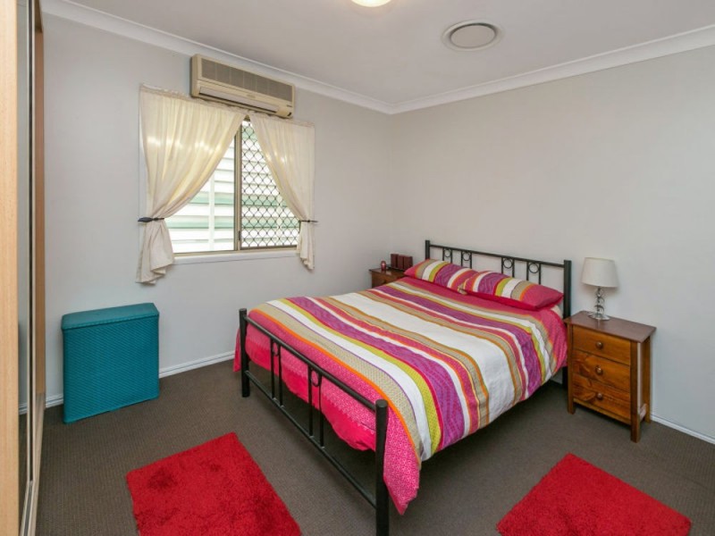 8 Augstein Street, Coopers Plains QLD 4108